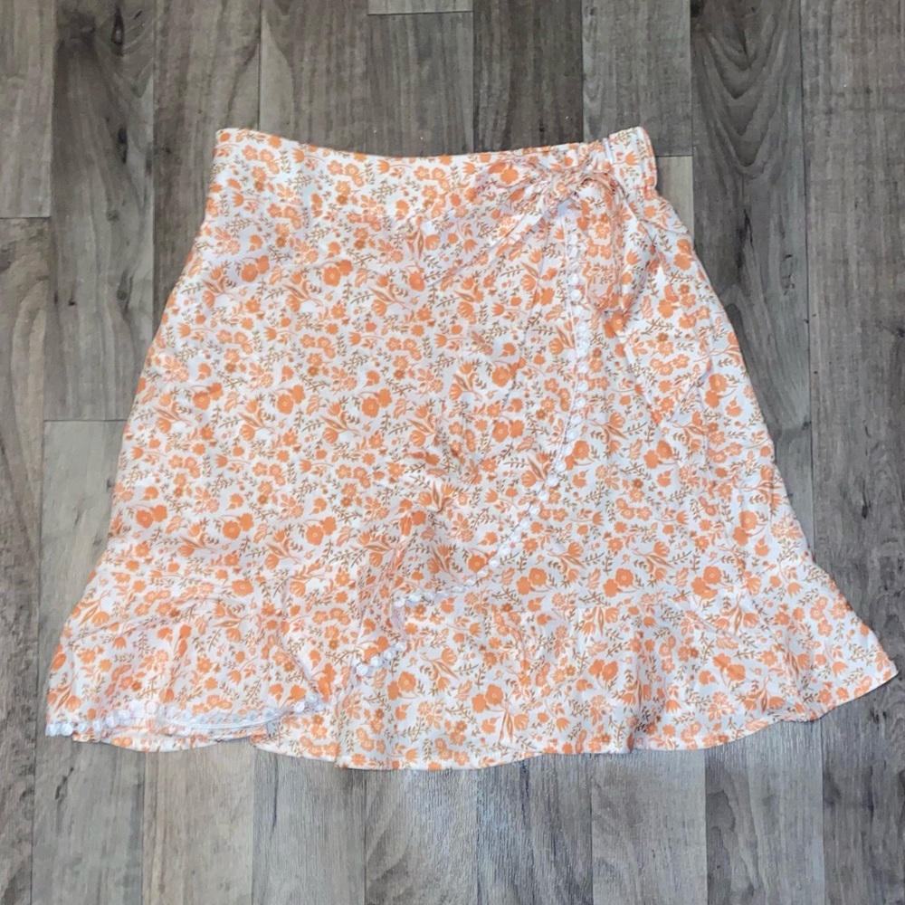 Simplee Orange Floral Ruffle Skirt